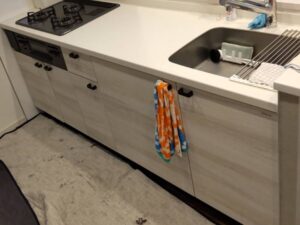 愛媛キッチン取付け隊　シンク下食洗機リフォーム　施工前